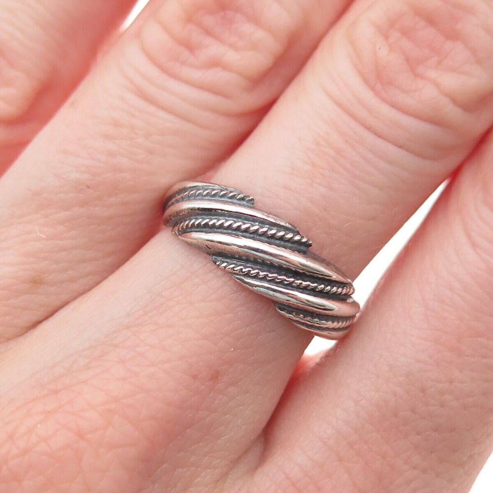 925 Sterling Silver Vintage European Modernist Ribbed Oxidized Ring Size 7